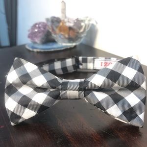 checkered bow tie